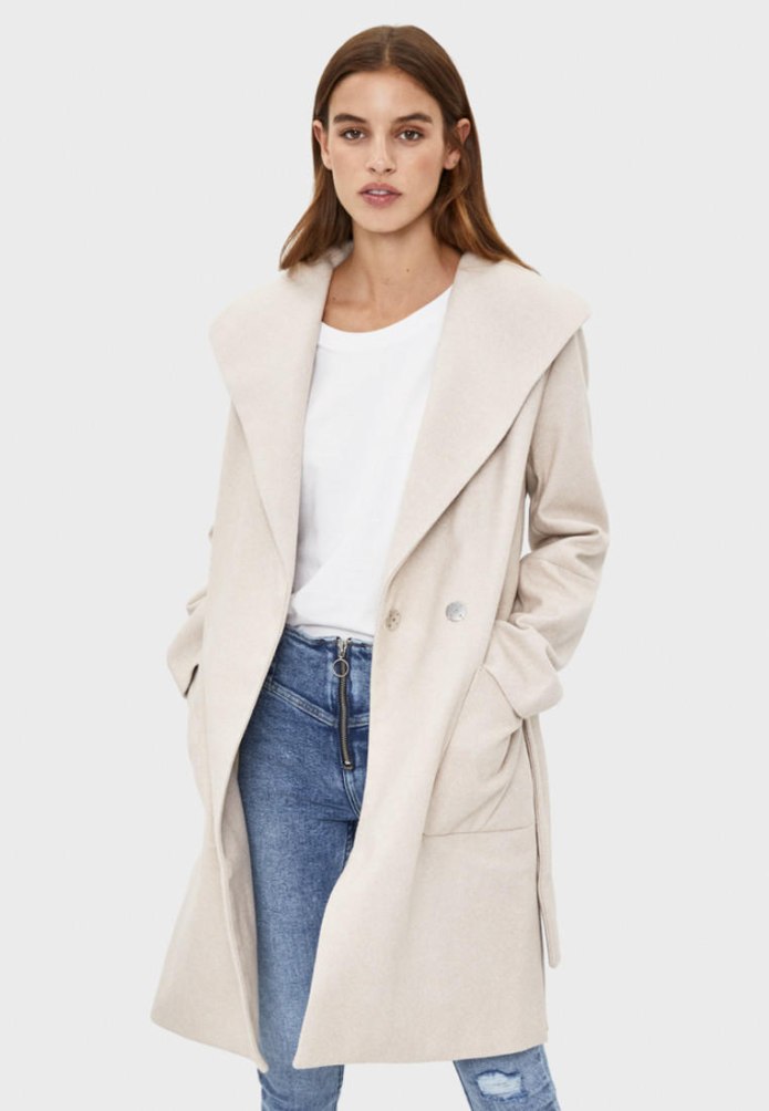 Плюшевое пальто Bershka
