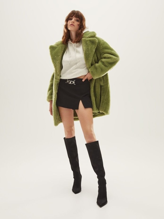 Плюшевое пальто Bershka