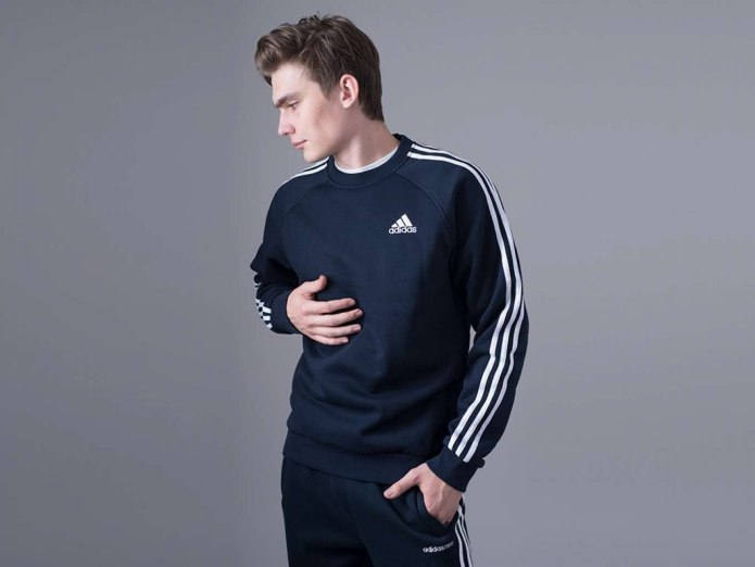 Свитшот адидас
