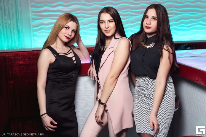 Как одеться в караоке бар
