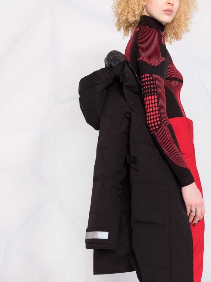 Парка женская Canada Goose застёжка пуговицы на петлях цена чёрная