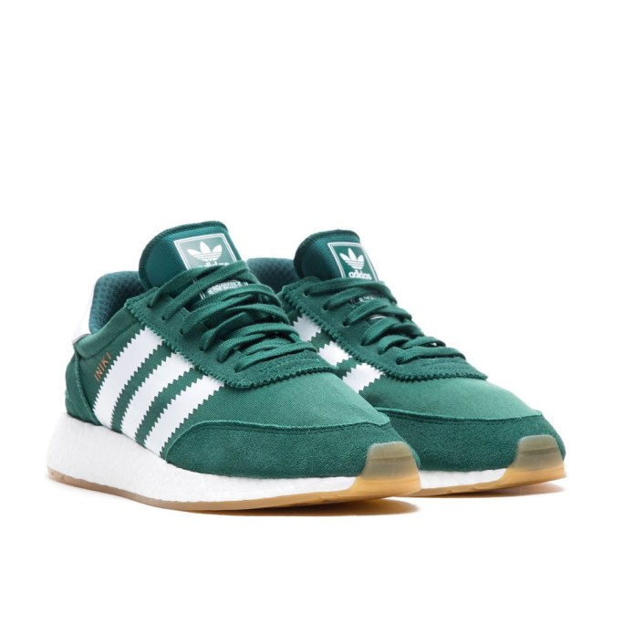 Adidas Iniki Runner