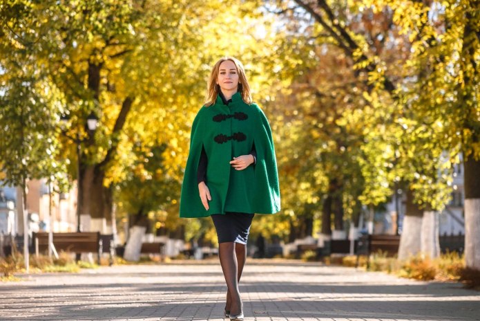 Плащ Zara мужской черный с капюшоном