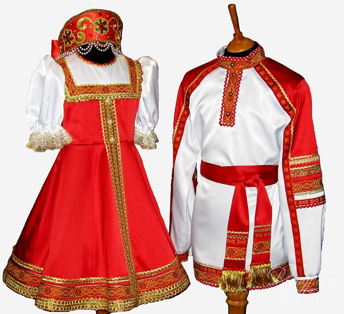 Народные костюмы