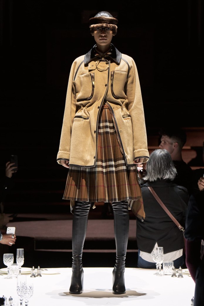 Burberry осень-зима 2020-2021
