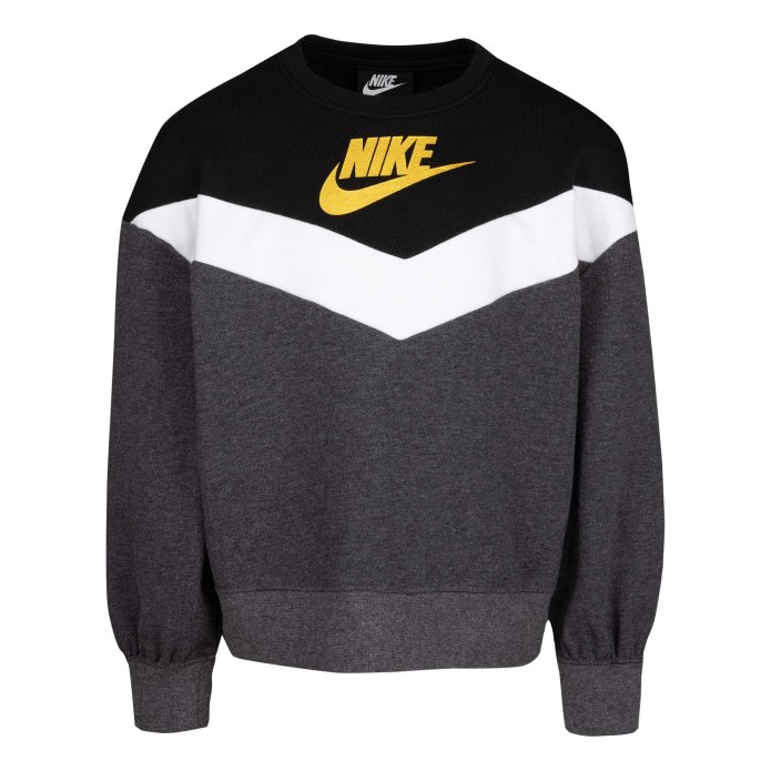 Толстовка Nike b NK Therma GFX po