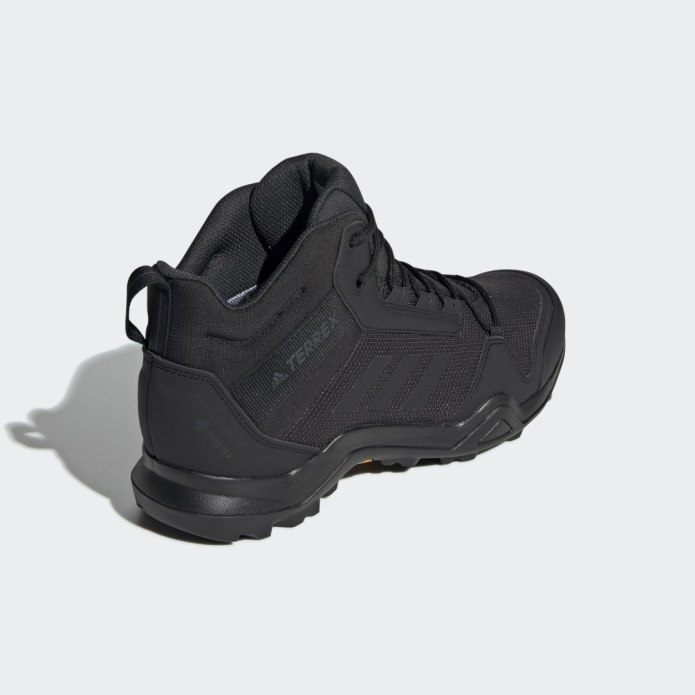Кроссовки adidas ZX 700 Black