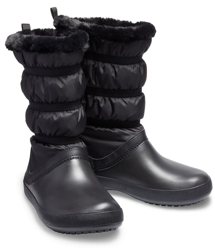 Женские теплые зимние сапоги на меху Womens warm Winter Boots with fur