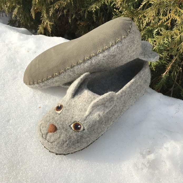 Вязаные домашние тапочки