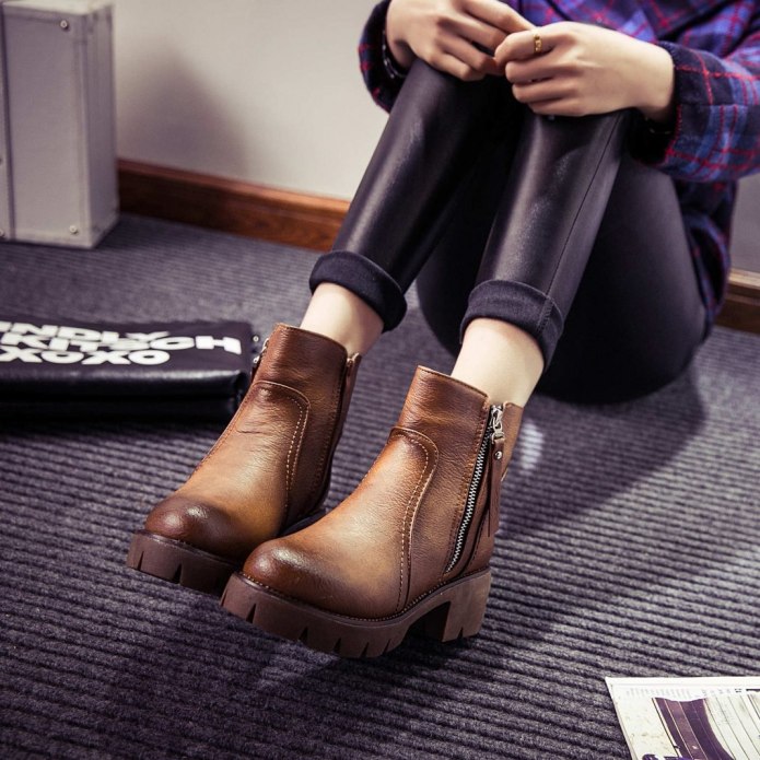 Сапоги Leather Kitten Heel Boots Zara autumn 2020