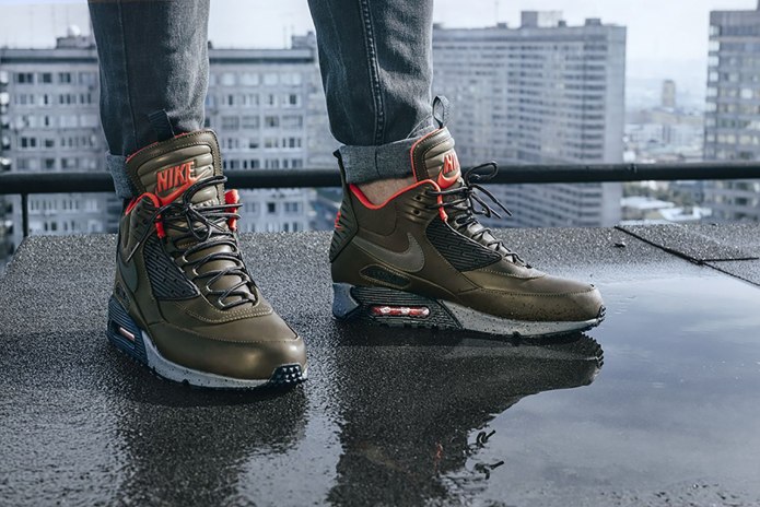 Nike Air Pegasus +30