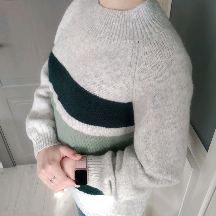 Свитер реглан