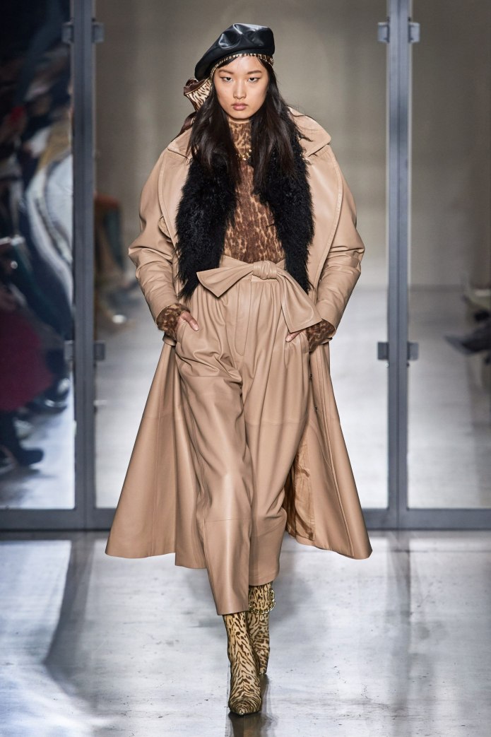Коллекции Карла Лагерфельда Fendi