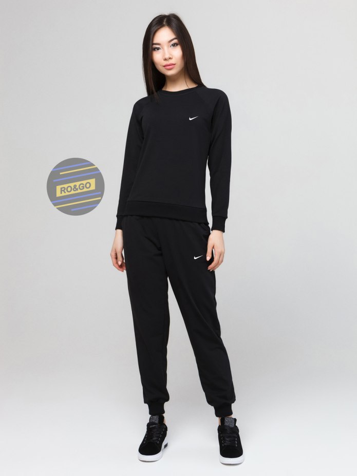 Велюровый костюм Nike