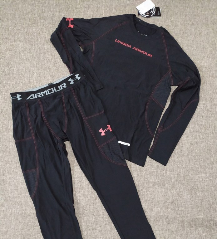 Лонгслив с капюшоном under Armour COLDGEAR 1299361