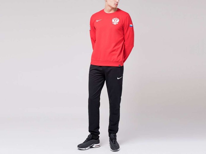 Спортивный костюм Nike
