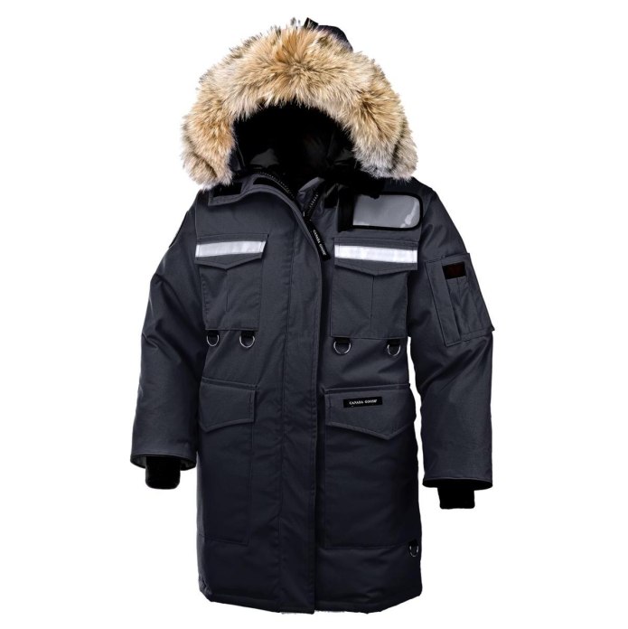 Зимняя куртка Canada Goose