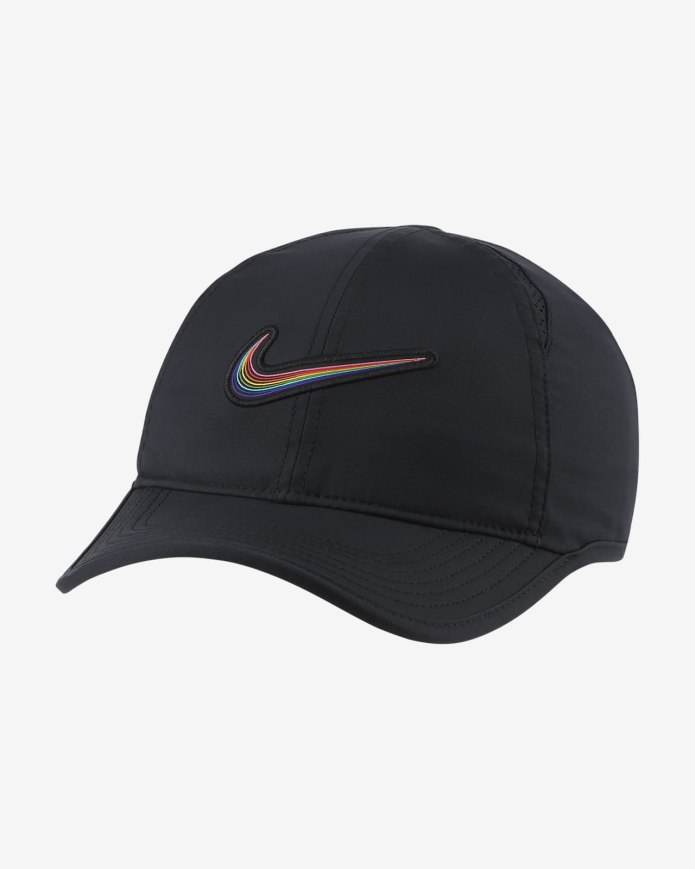 Кепка Nike Swoosh белая