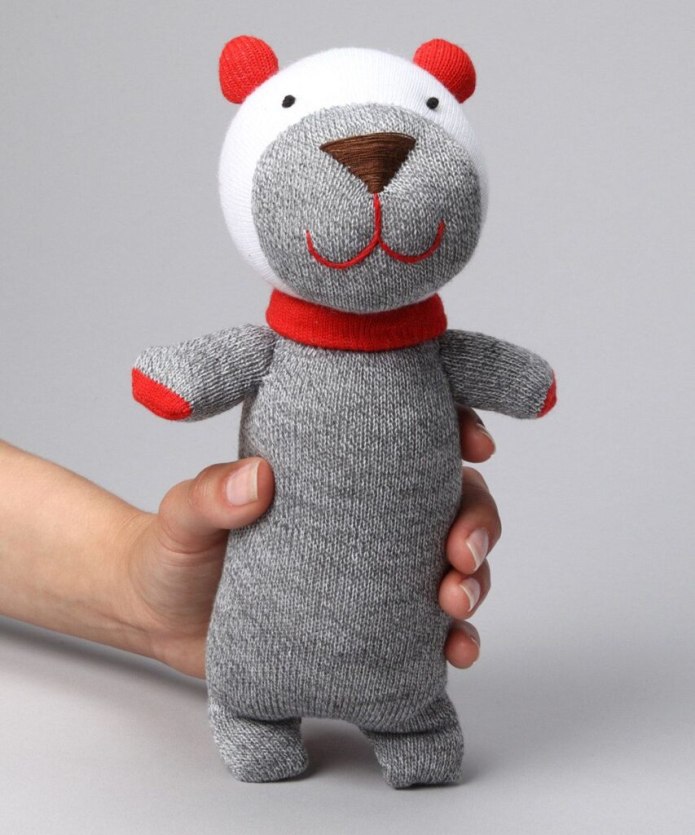 Игрушки из носочков
