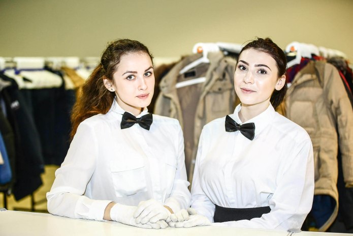 Девушки хостес на мероприятие