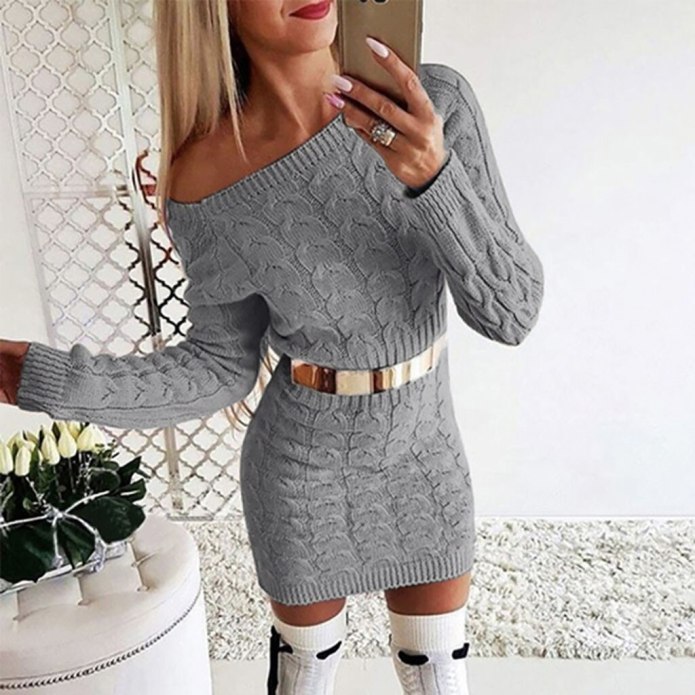 Вязаное платье короткое