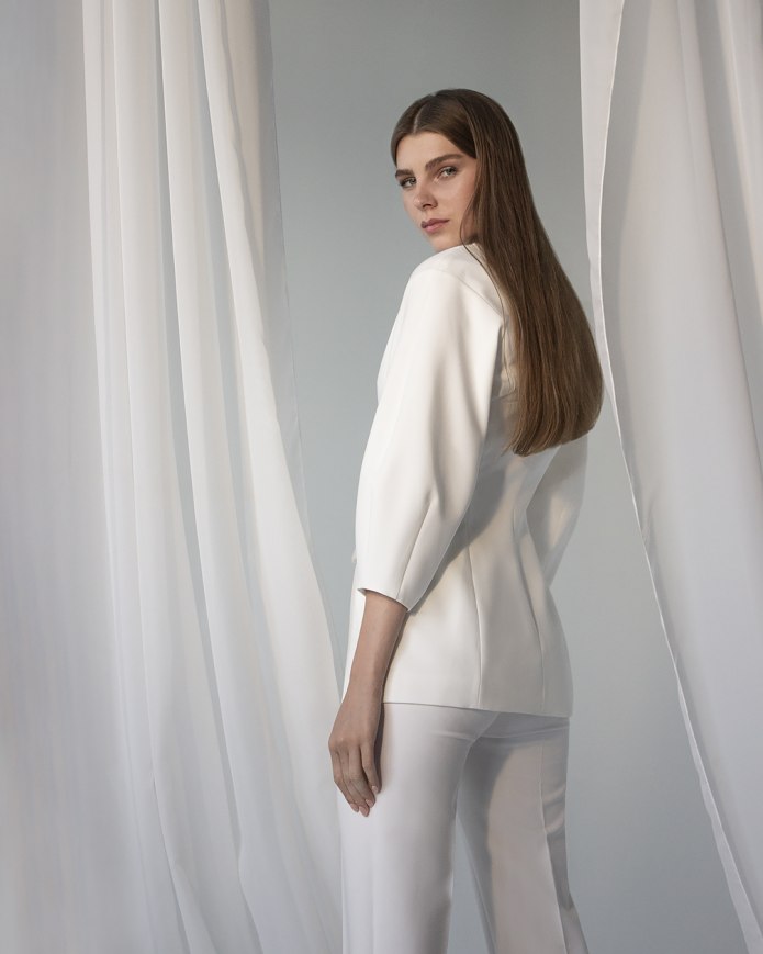 Белый брючный костюм женский Zara