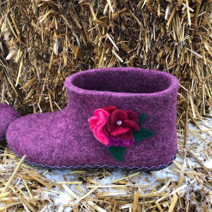 Валяные тапочки детские