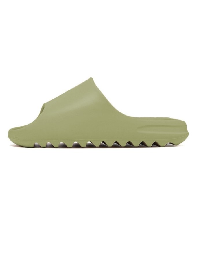 Сланцы Yeezy Slide
