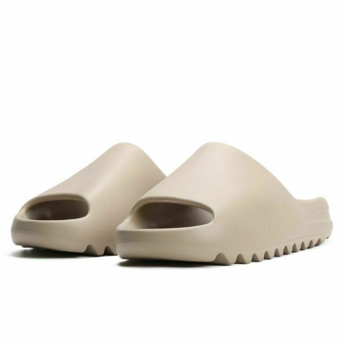Сланцы Yeezy Slide
