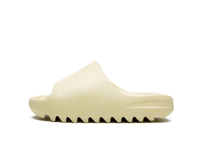 Сланцы adidas Yeezy Slide