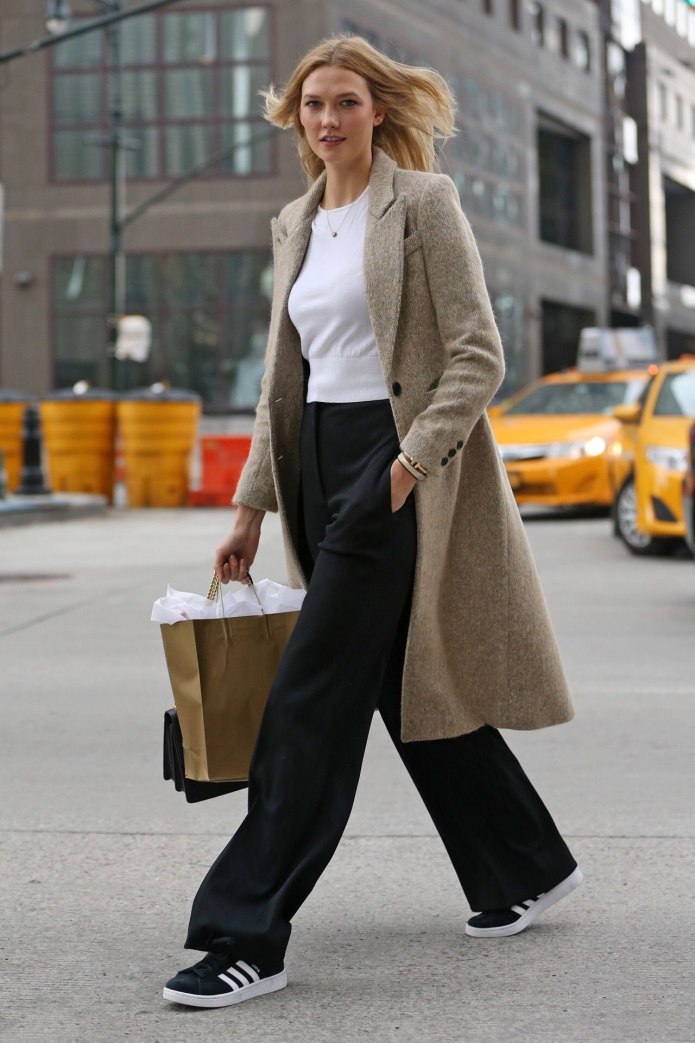 Брюки палаццо outfit