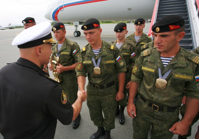 Парадная форма морской пехоты РФ