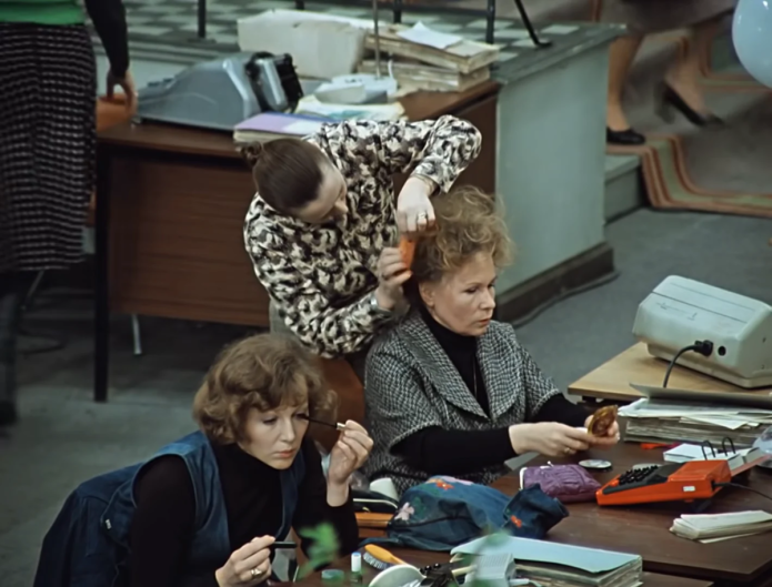 Служебный Роман фильм 1977