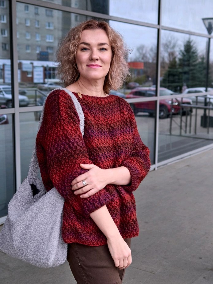 Свитер крупной вязки