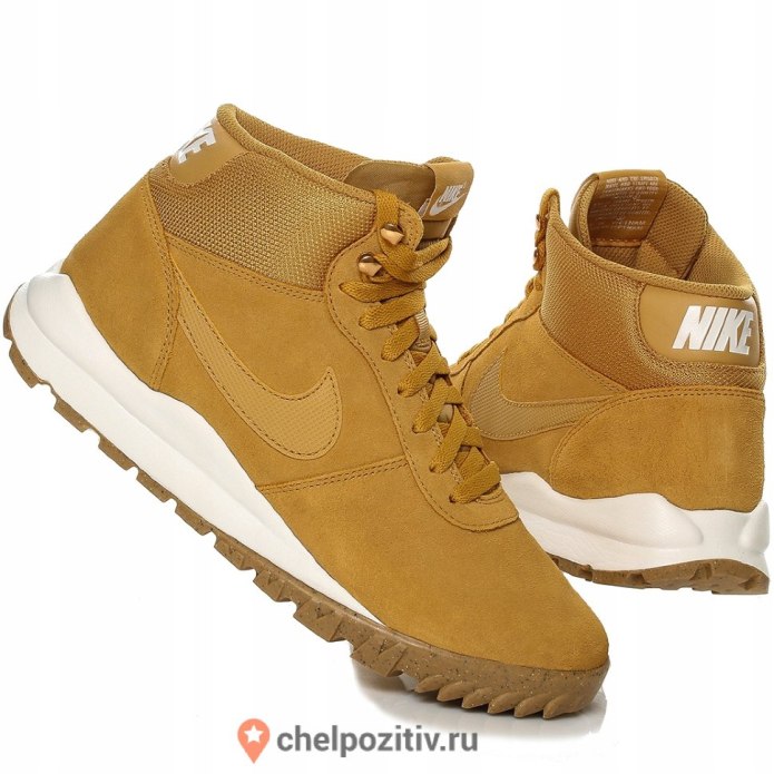 Ботинки зимние Nike Hoodland Suede