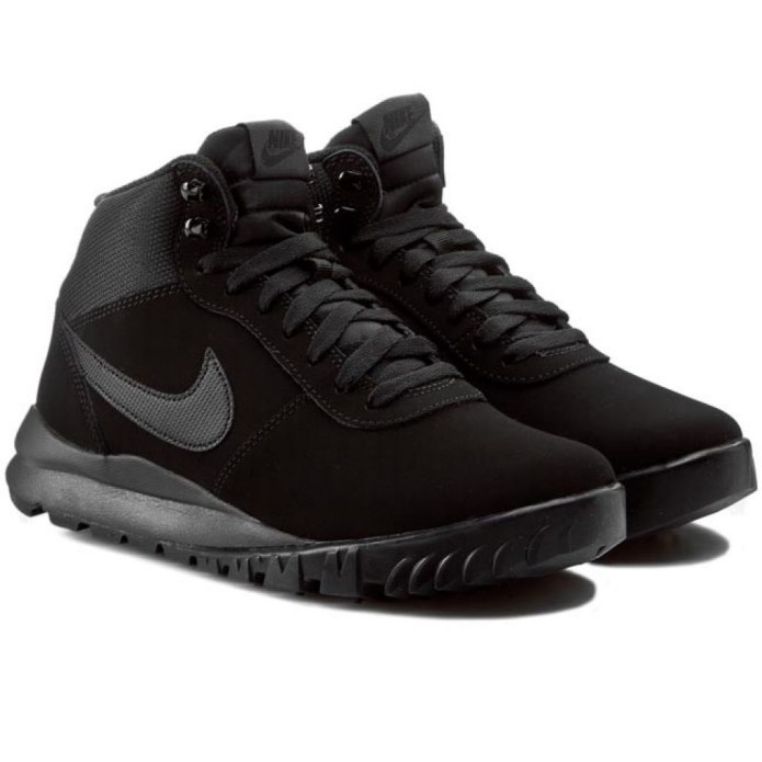 Nike Hoodland Suede