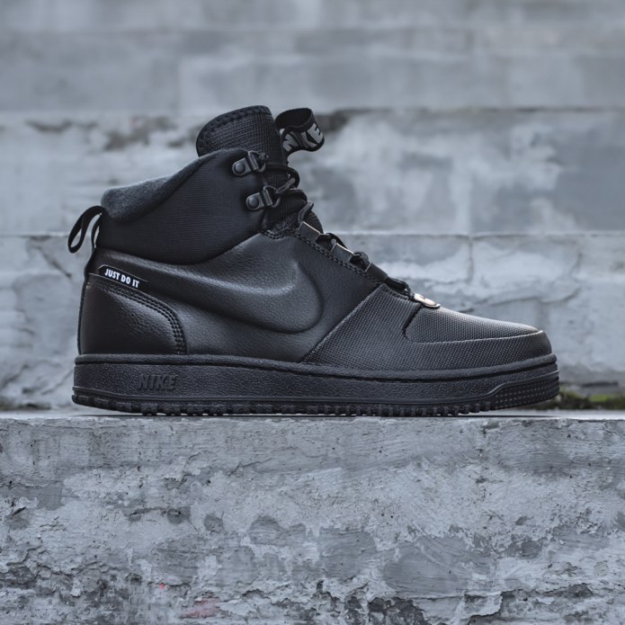 Ботинки Nike Hoodland Suede