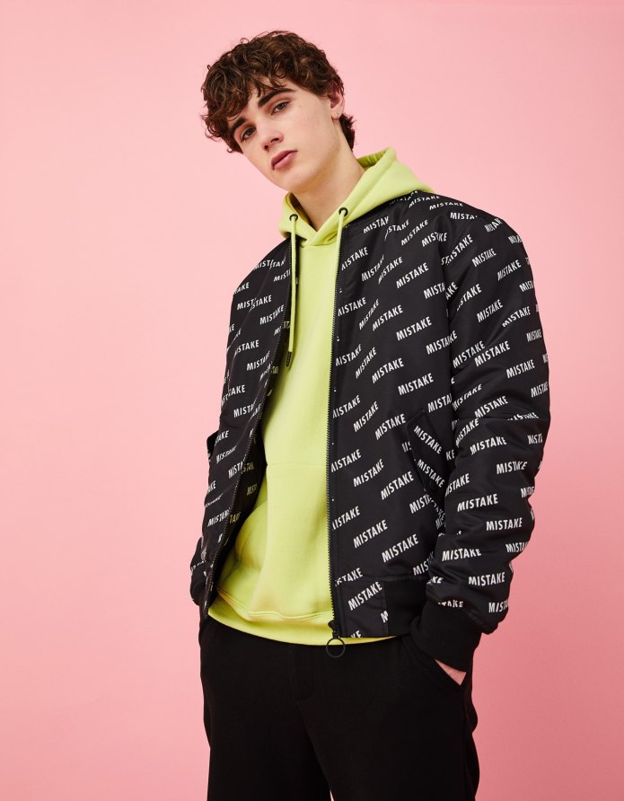 Футболка AC DC женская Bershka 2020