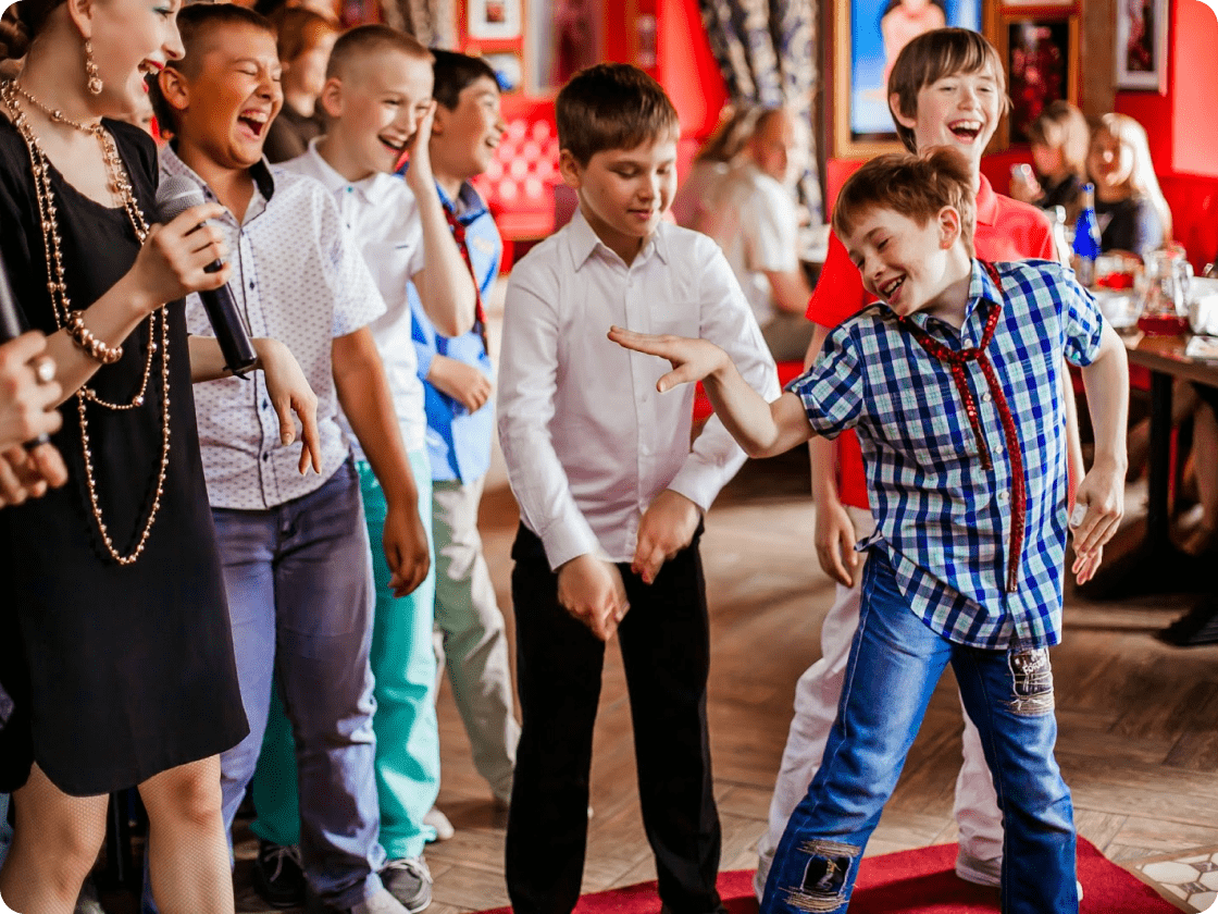 Одежда для вечеринки для мальчиков. Одежда на вечеринку для детей. Выпускной 4 класс в стиле. Интересные конкурсы на праздник.