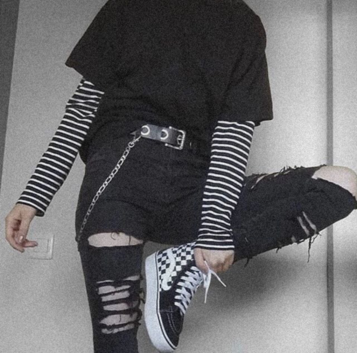 Goth outfit Грандж 2020 корейская одежда