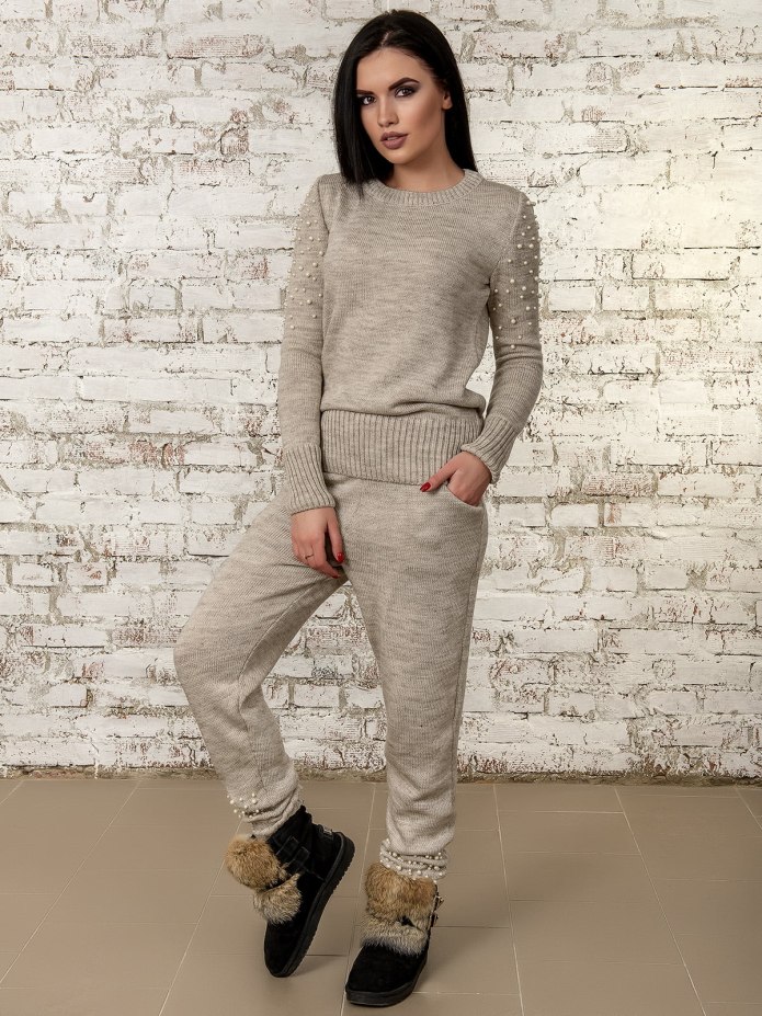 Костюм женский