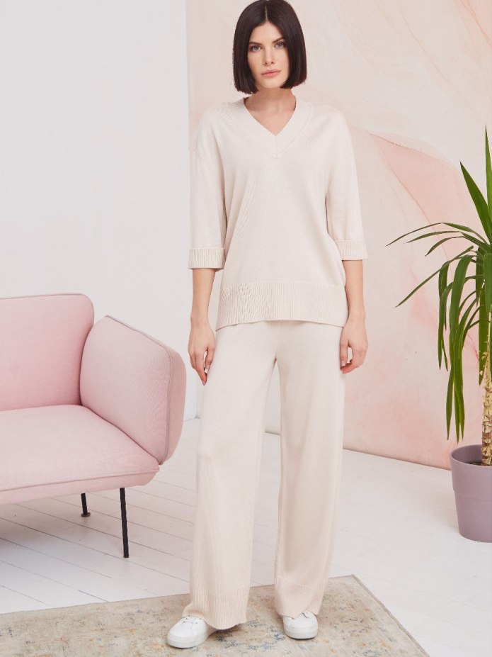 Zara Knit трикотажный костюм бежевый