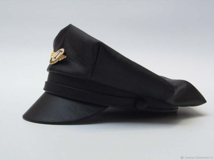 Фуражка таксиста восьмиклинка