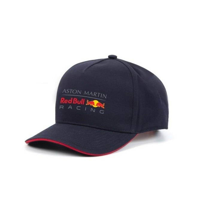 Белая кепка Red bull