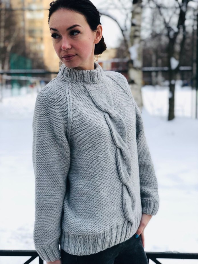 Теплый свитер