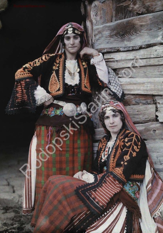 Национальная одежда Балкан