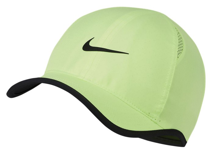 Бейсболка Nike Dri-Fit AEROBILL Featherlight