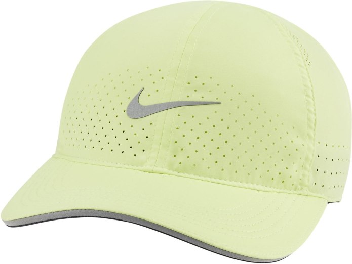 Бейсболка Nike Dri-Fit AEROBILL Featherlight