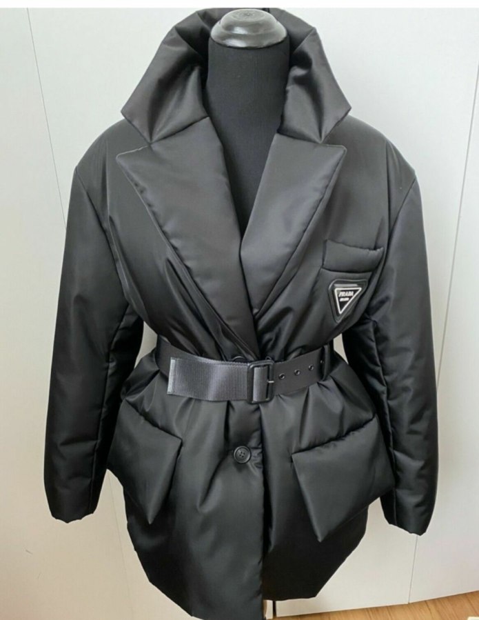 Prada пуховик 2019/2020