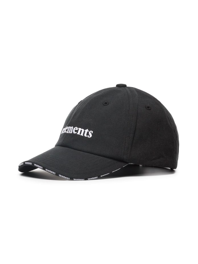 Кепка vetements friends
